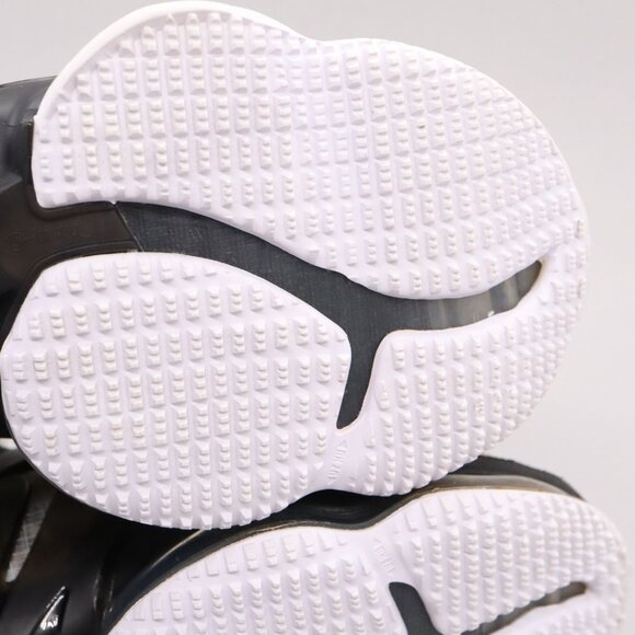 Youth Nike LeBron 19 Cheetah Print Size 3.5Y Basketball Shoes - Picture 15 of 16